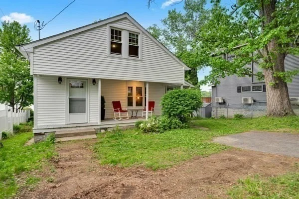 Photo of 5 1/2 W Sutton Rd