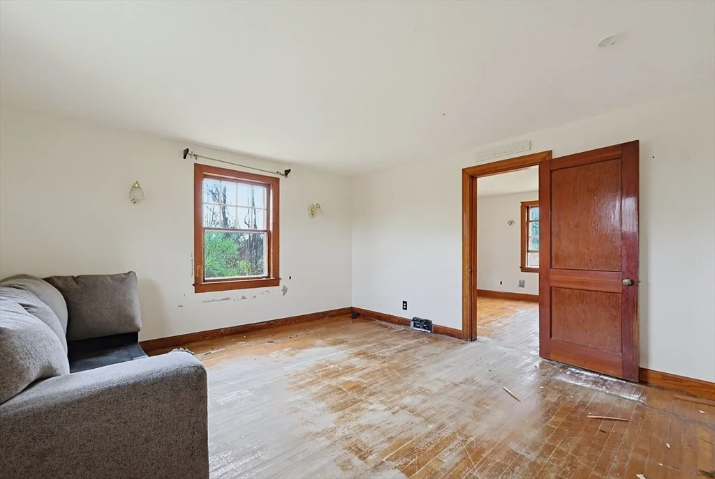 Photo of 321 Townsend Hill Rd