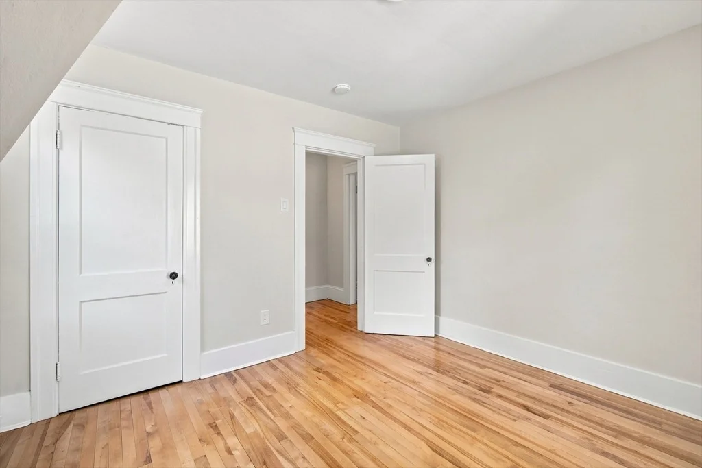 Photo of 31 Barnard Rd