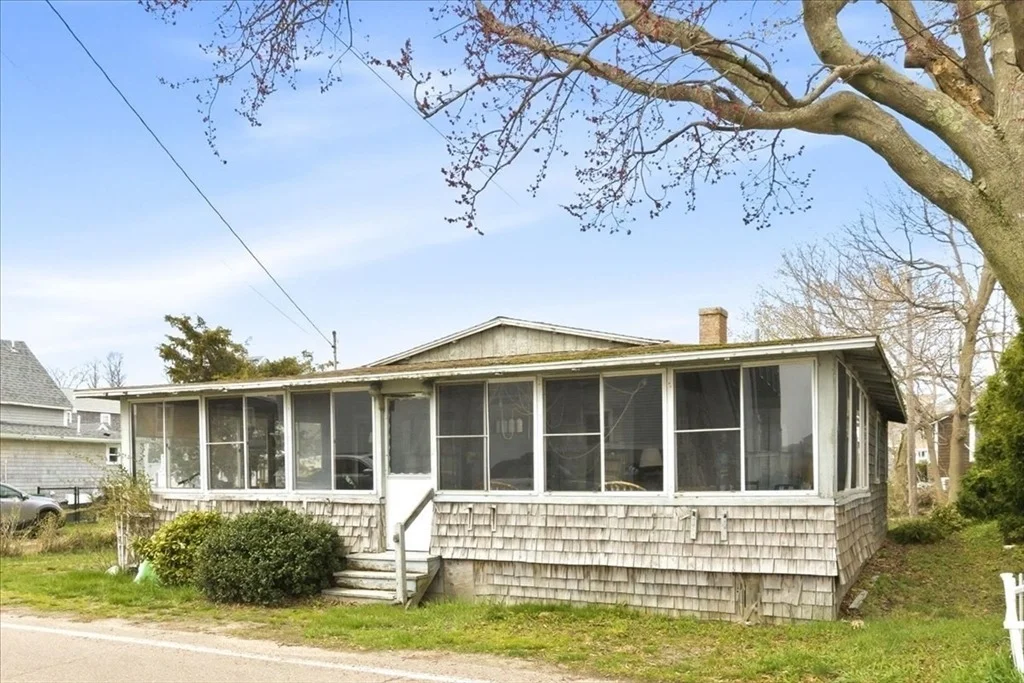 Photo of 64 Central St