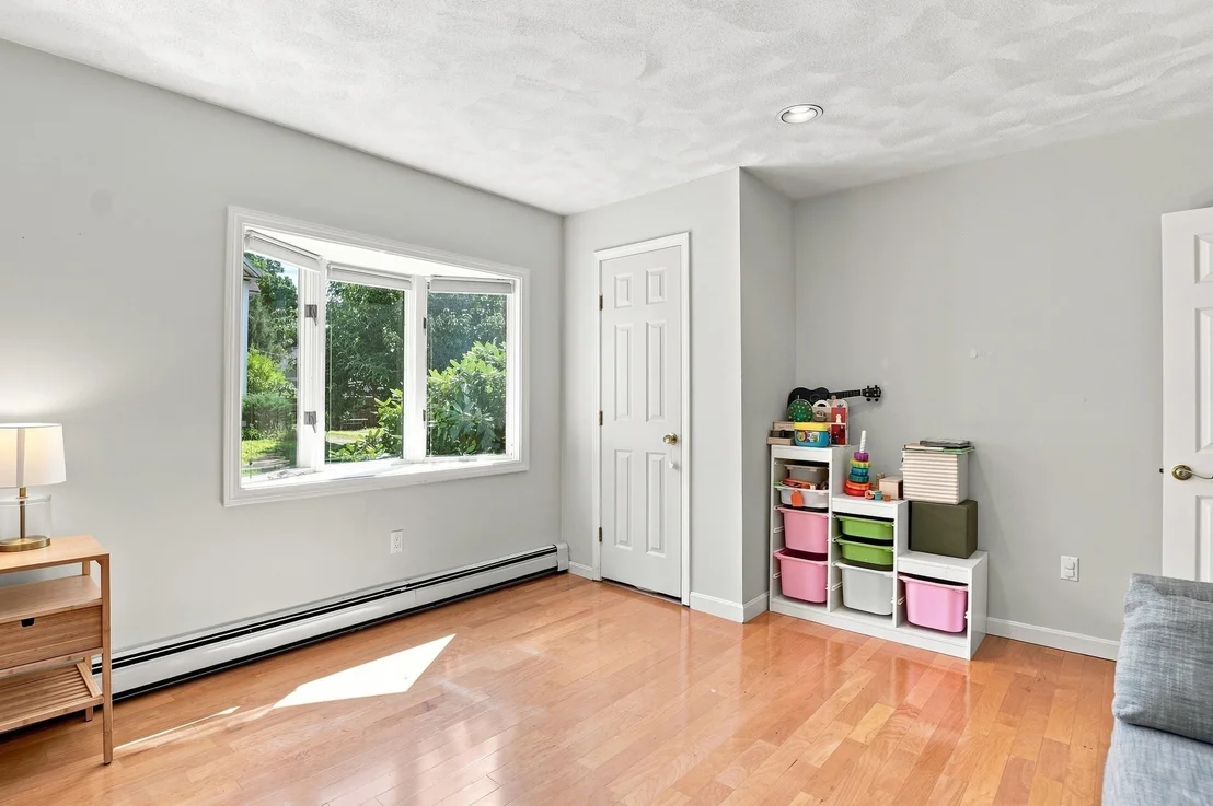 Photo of 19 Forest Avenue