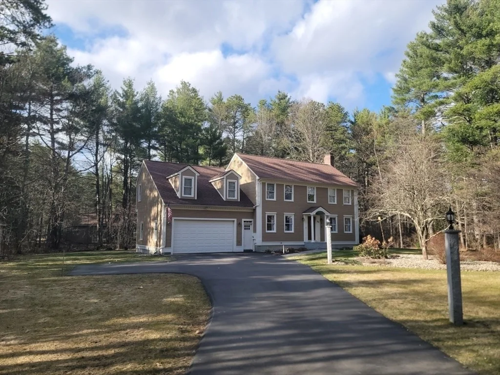 Photo of 20 Squannacook Dr