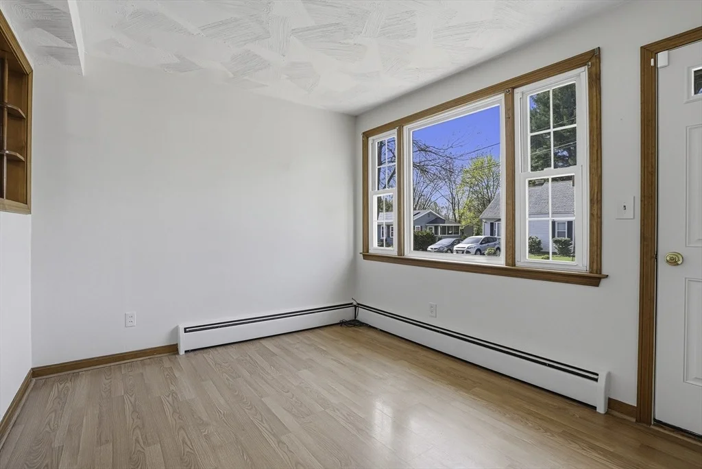 Photo of 71 Pickering Ave
