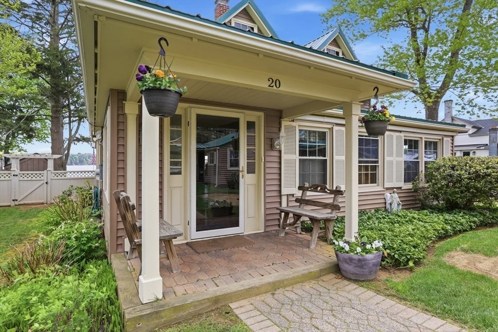Photo of 20 Brunnell Avenue