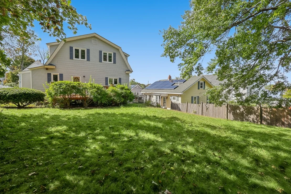 Photo of 9 Columbus Ave