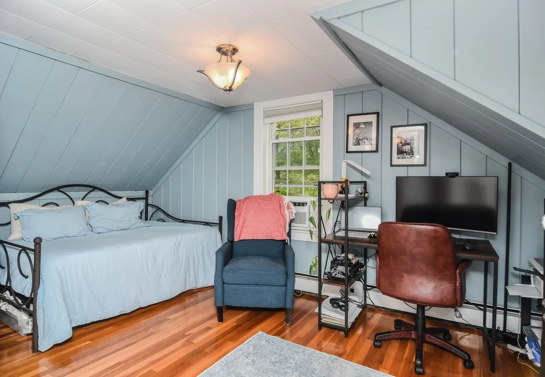 Photo of 184 Elm St