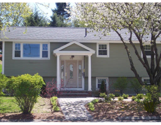 Photo of 115 Westwind Road