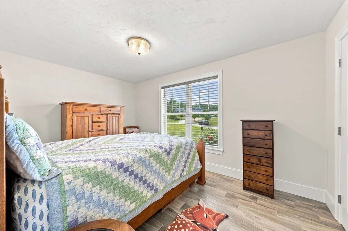Photo of 59 Waterford Cir