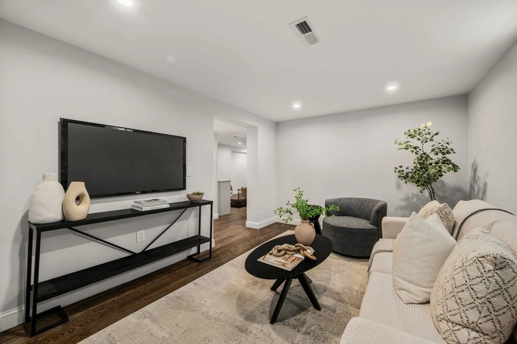 Photo of 209 High St