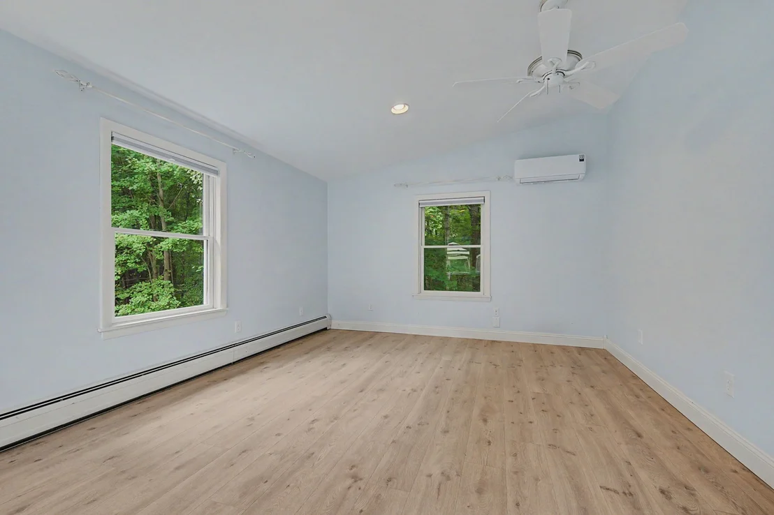 Photo of 50 Deepwoods Dr.