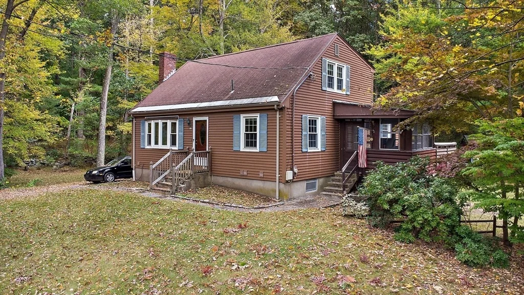 Photo of 695 Pearl St