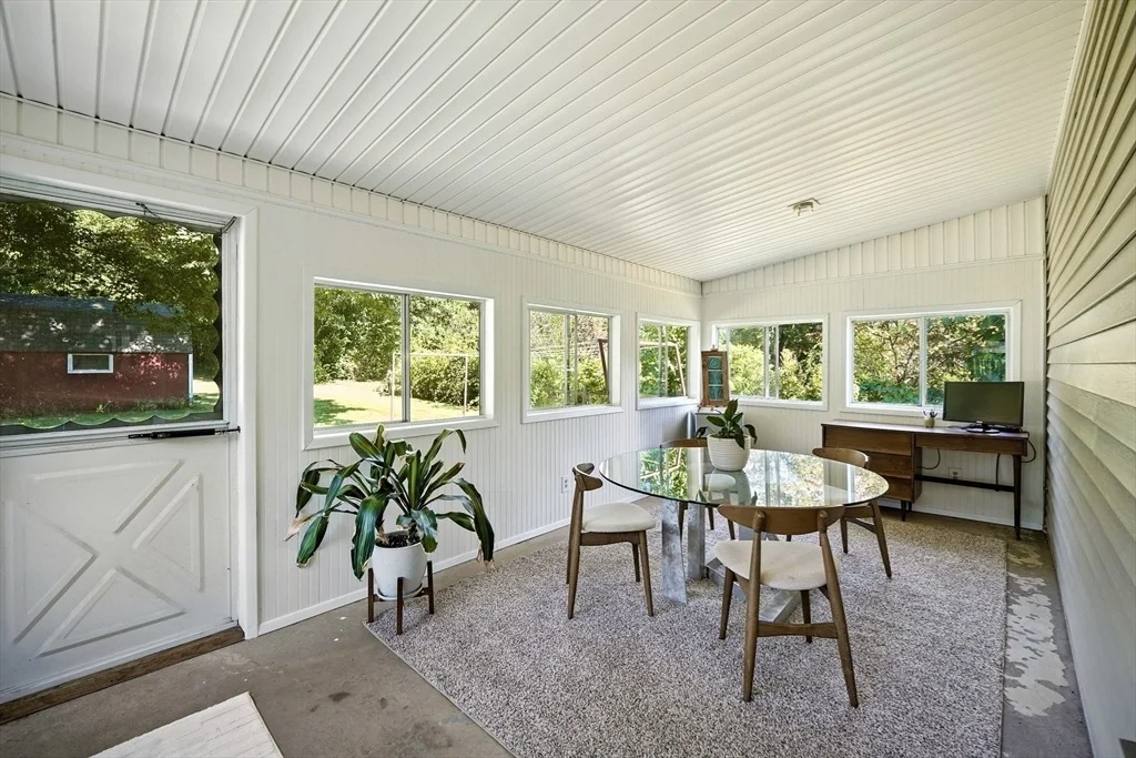 Photo of 1007 Westhampton Rd