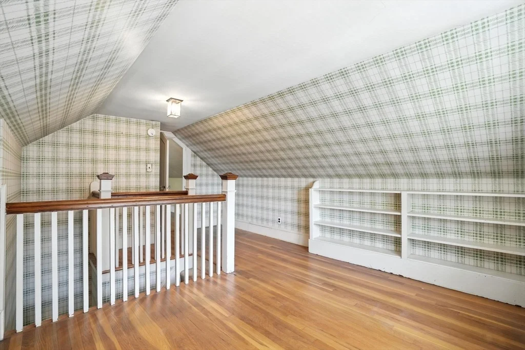 Photo of 22 Stoneleigh Cir