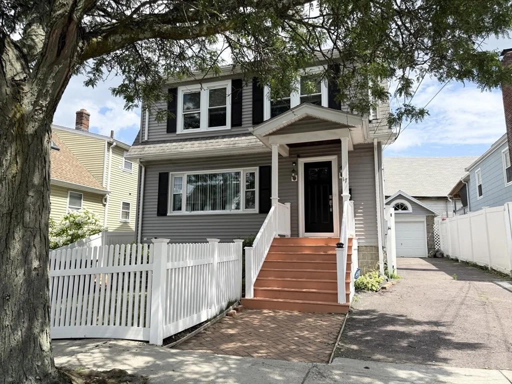 Photo of 17 Chisholm St