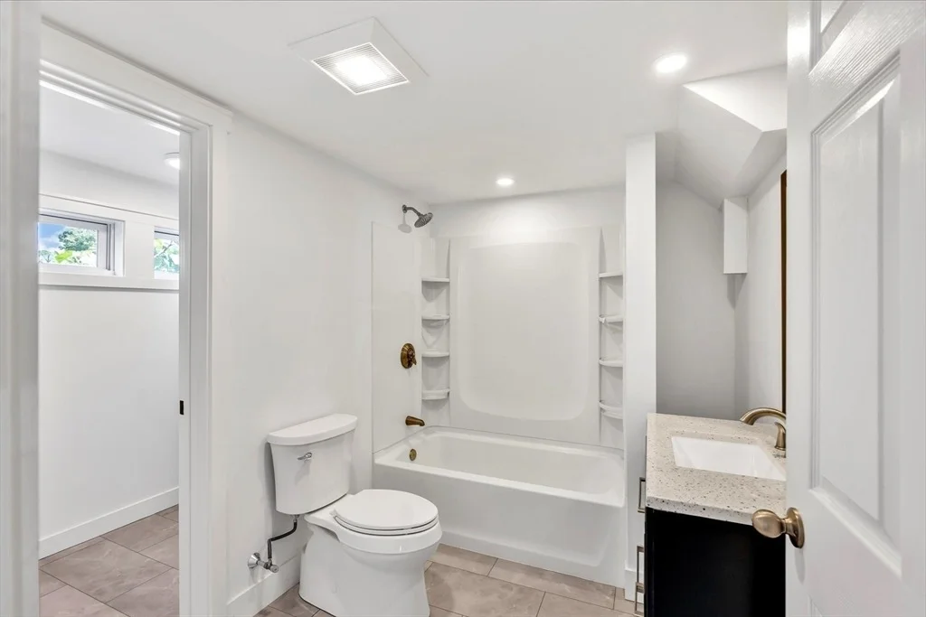 Photo of 35 Locust Street