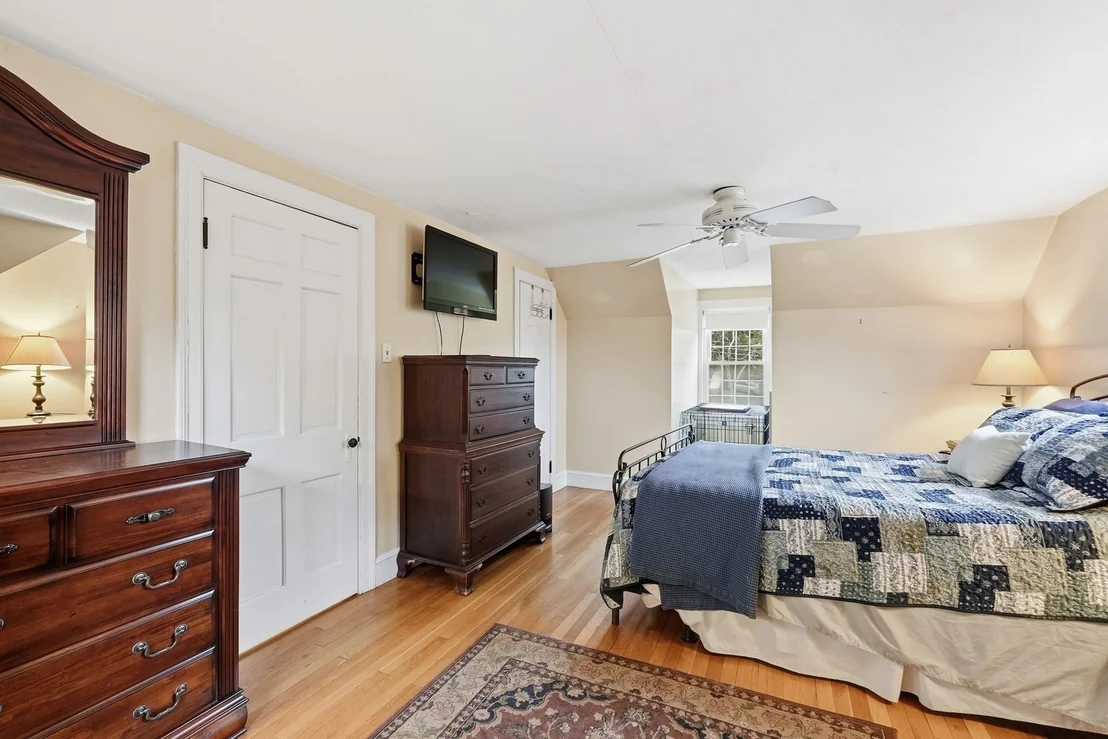 Photo of 153 Lawrence St