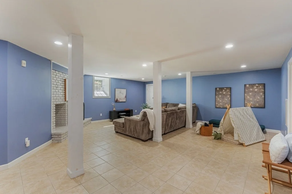 Photo of 4 Lawrence St