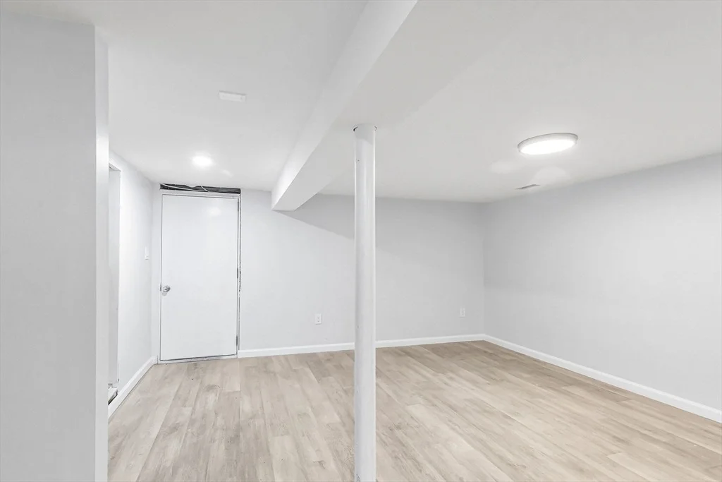 Photo of 143 James St