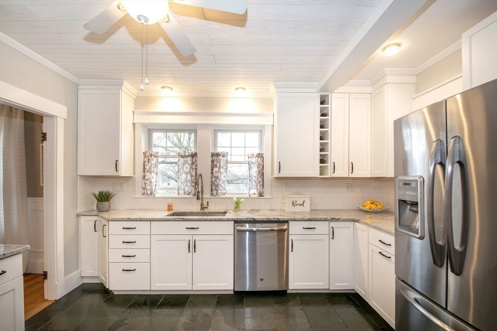 Photo of 271 Holbrook Rd