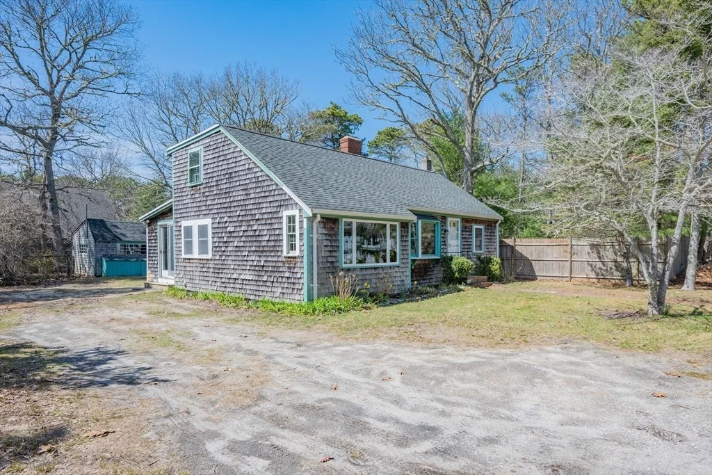 Photo of 25 Charlotte Ave