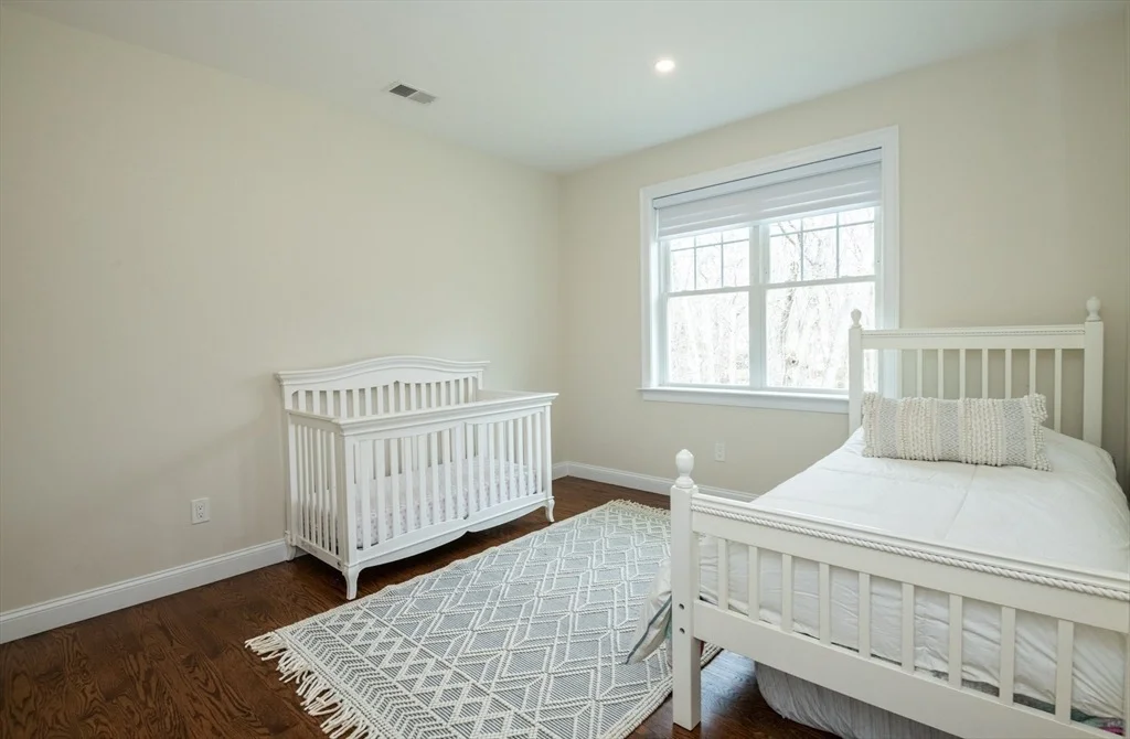 Photo of 24 Wildewood Dr