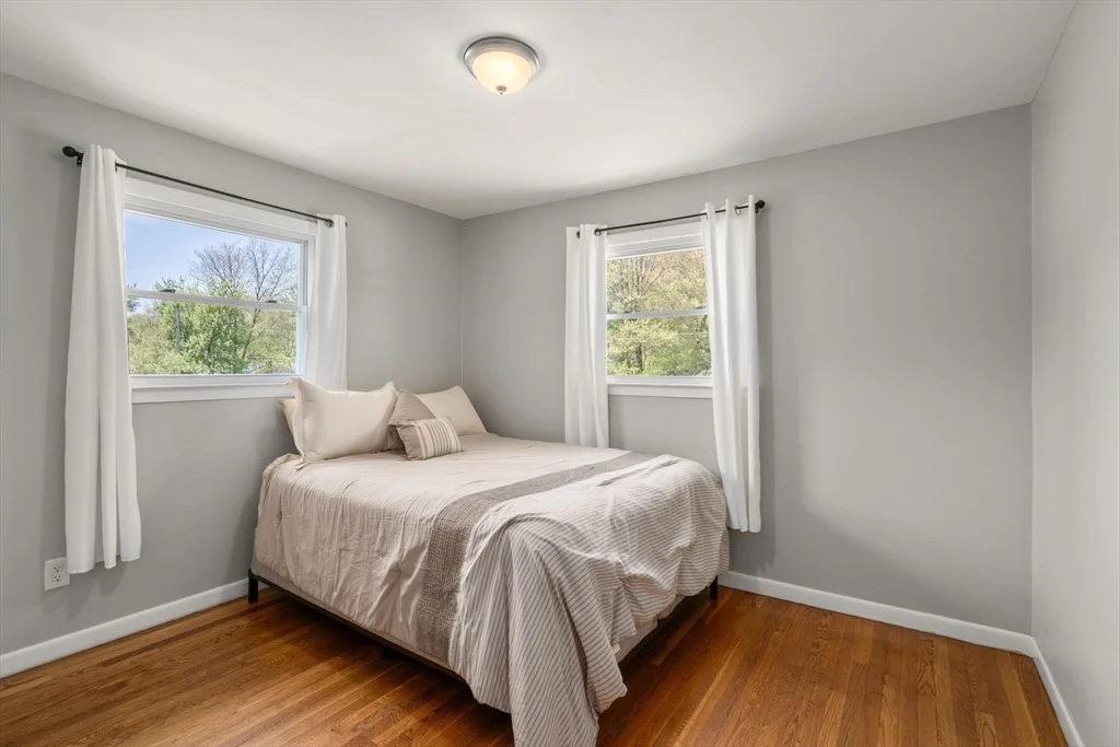 Photo of 6 Rosenfeld Rd