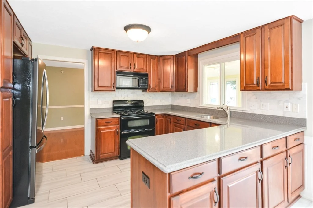Photo of 34 Laura Ln