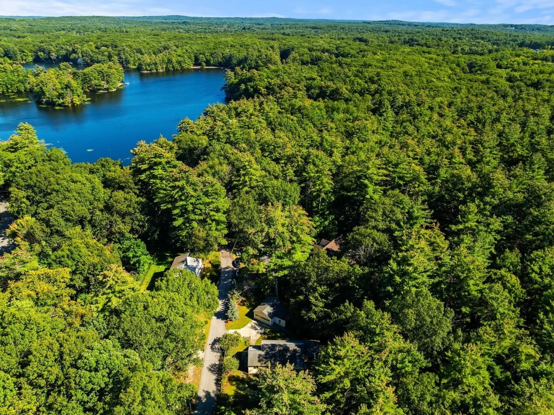 Photo of 64 Lakeside Dr