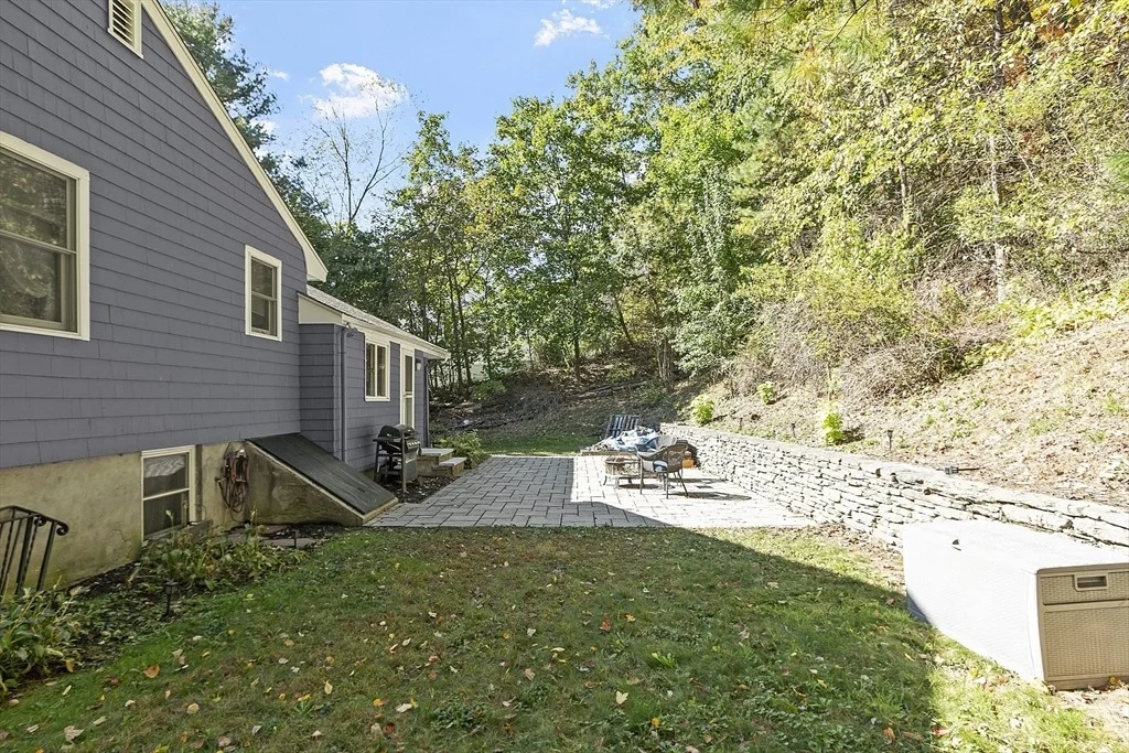 Photo of 47 Summer Hill Rd