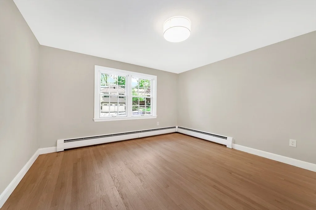 Photo of 27 Lantern Ln