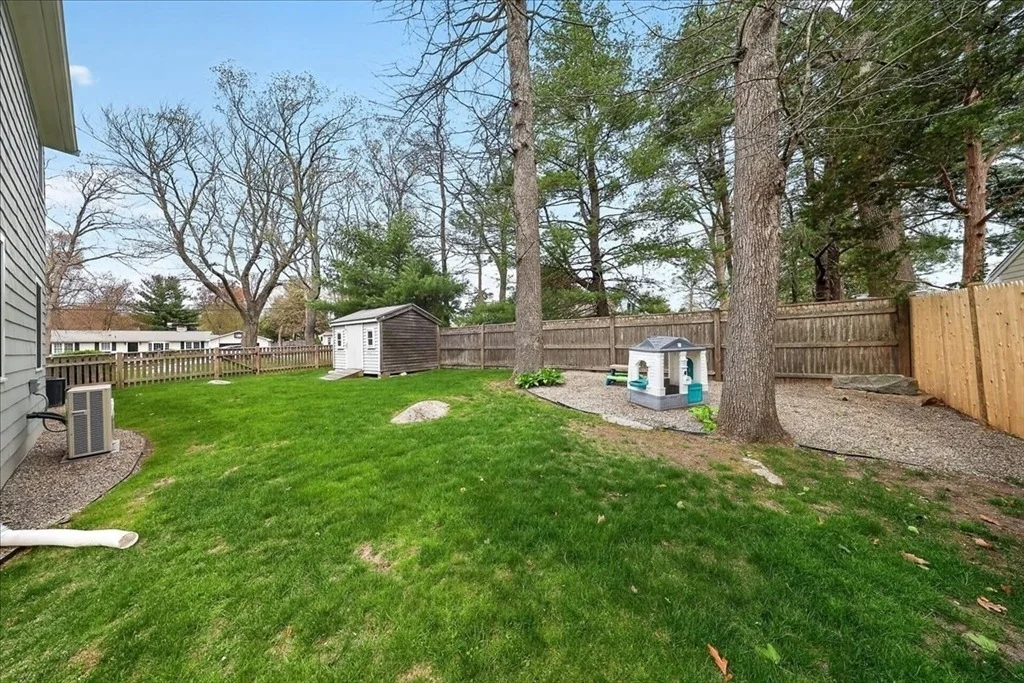 Photo of 75 Brewster Rd