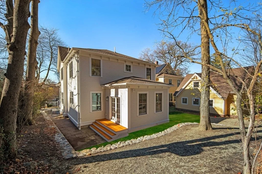 Photo of 181 Lowell St