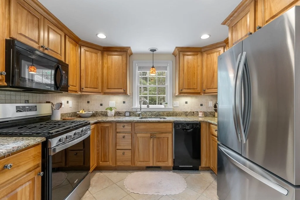 Photo of 195 Knotty Pine Ln
