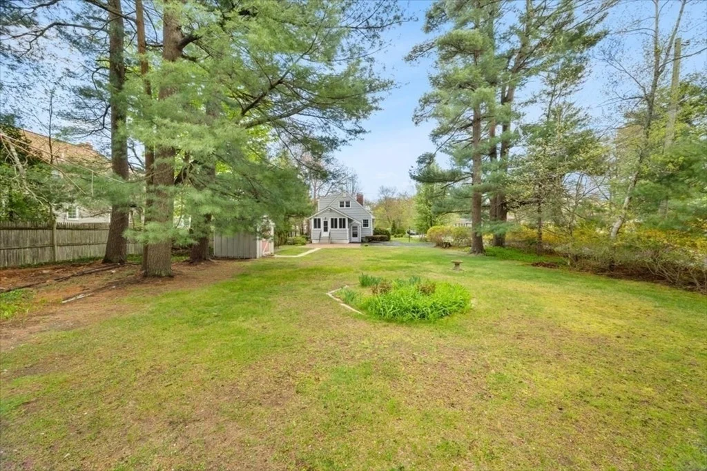 Photo of 7 Glen Echo Blvd