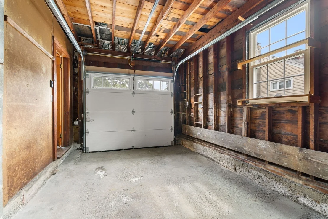Photo of 369 Main St