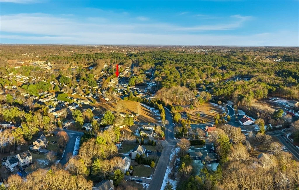 Photo of 10 Lear Dr