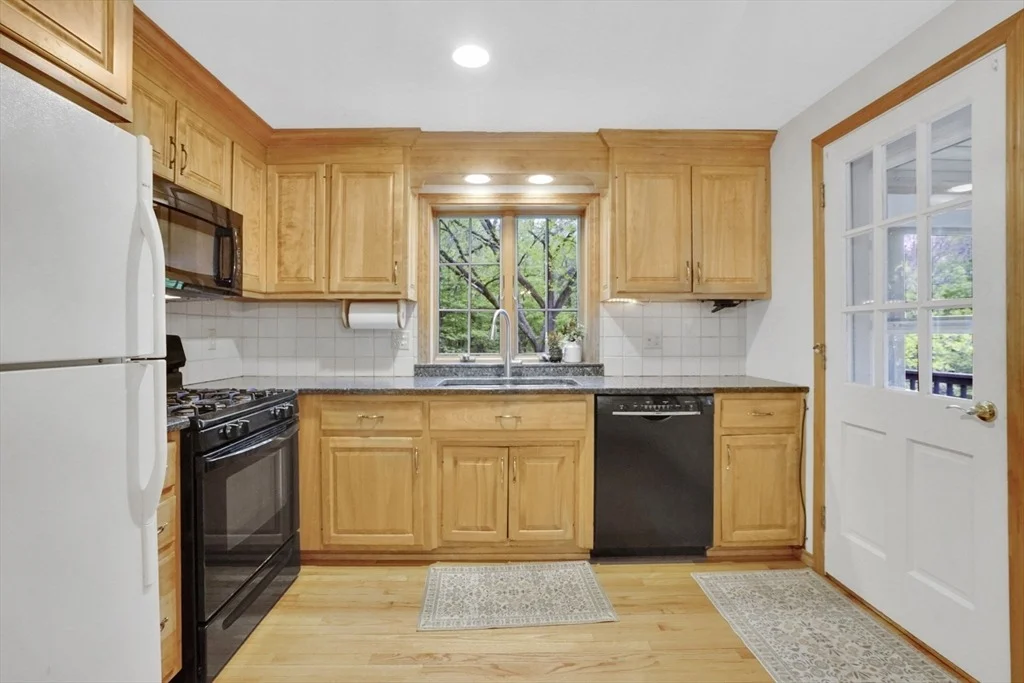 Photo of 6 Garden Ln