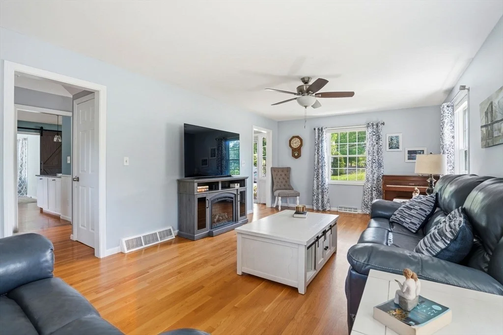 Photo of 50 Blackmount Dr