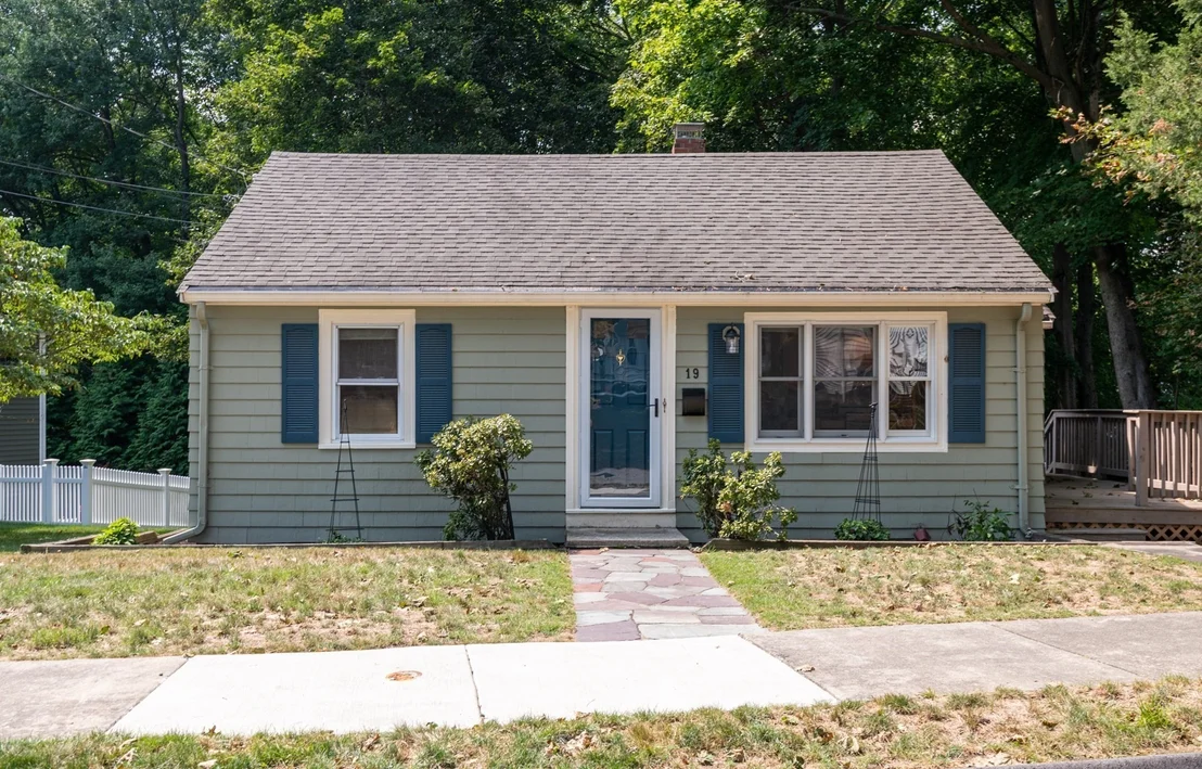 Photo of 19 Penny Lane