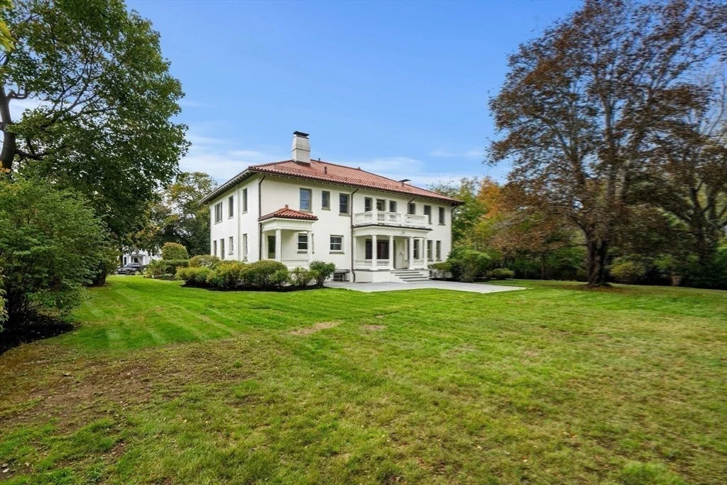 Photo of 2 Ocean Avenue