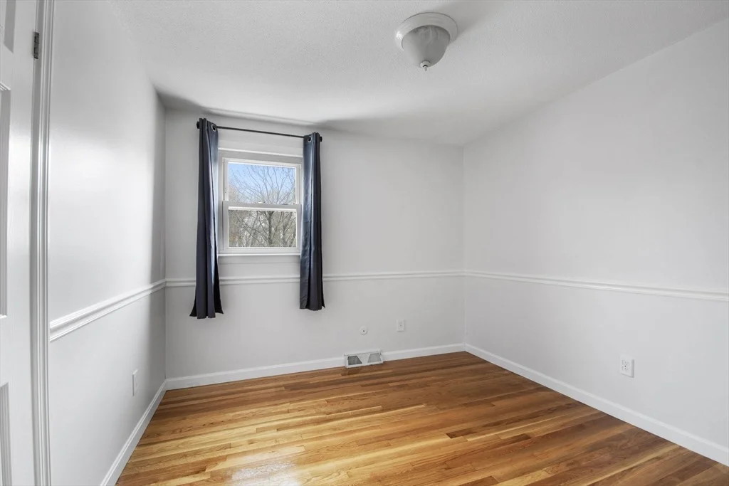Photo of 52 Venus Dr