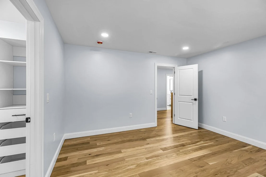 Photo of 44 Balsam Hill