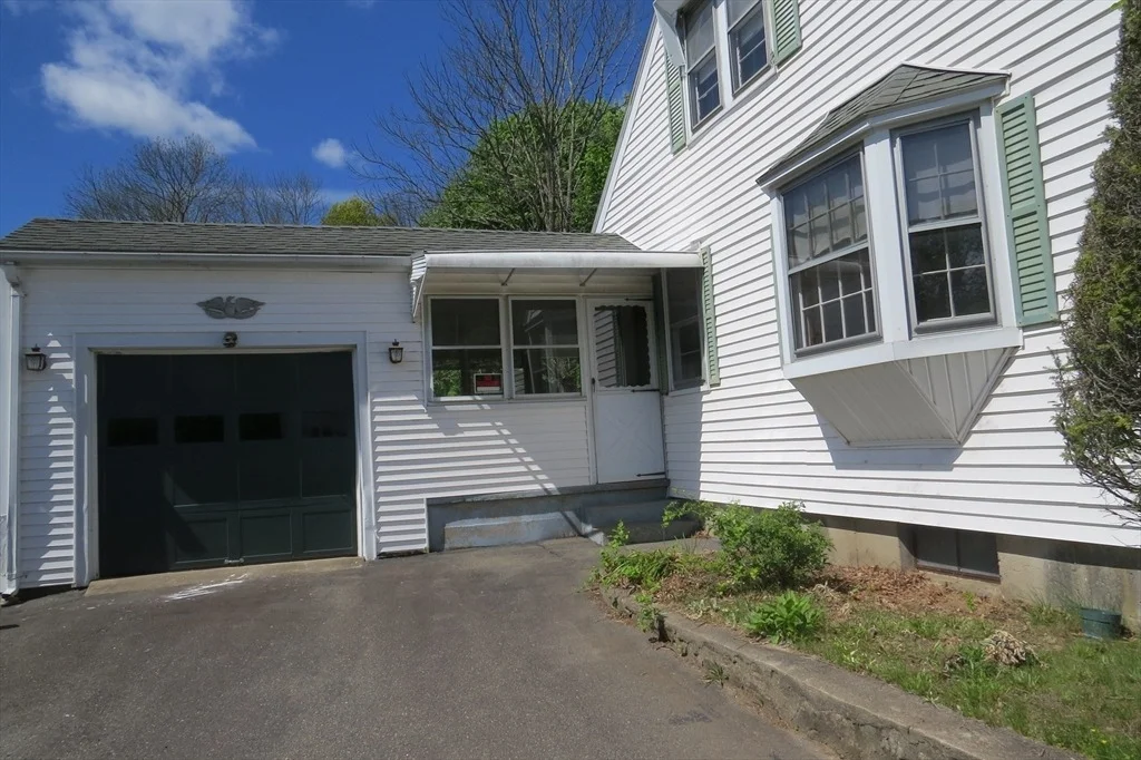 Photo of 404 Main St