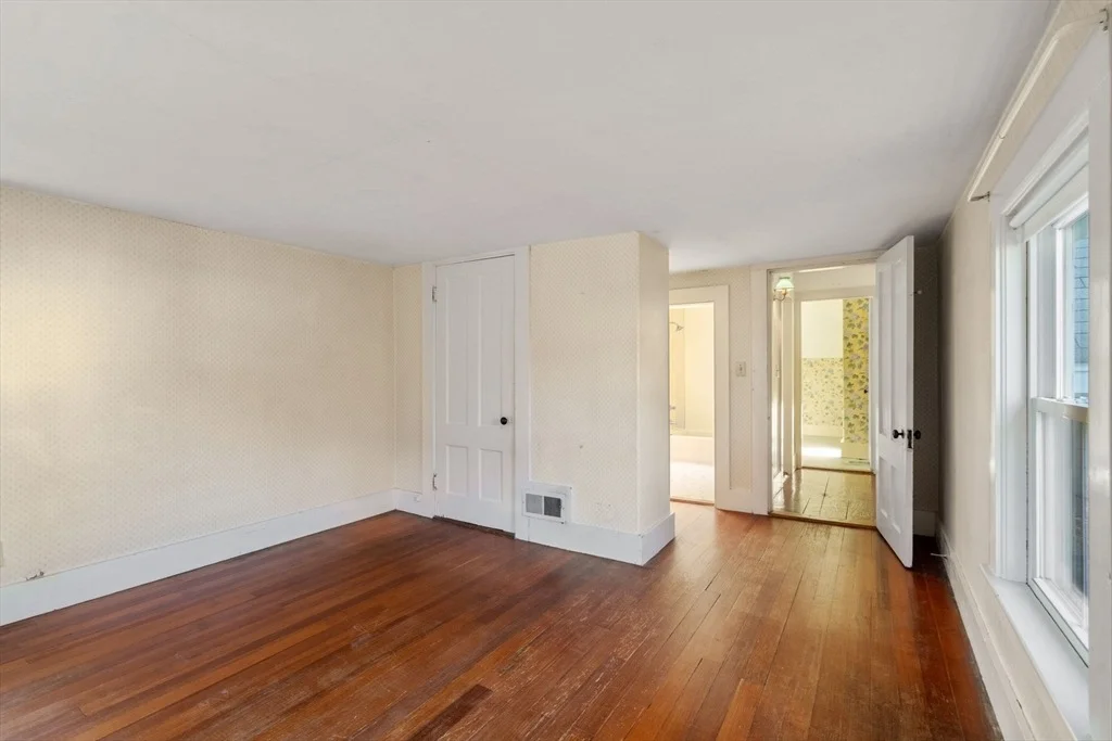 Photo of 16 Brooks Street