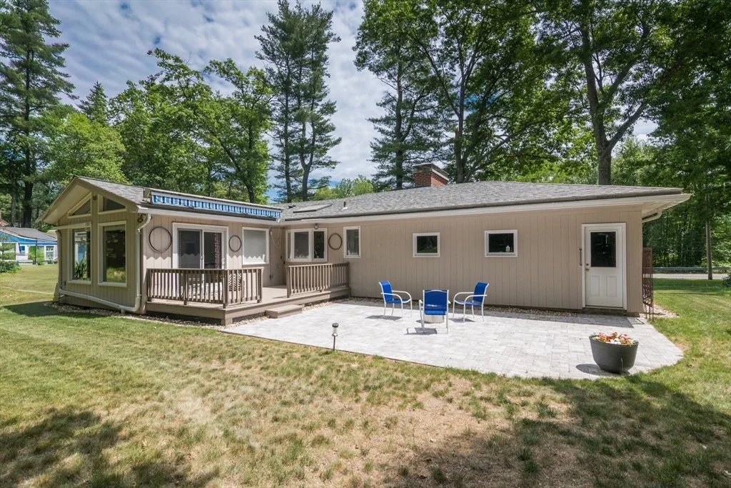 Photo of 669 Westhampton Rd