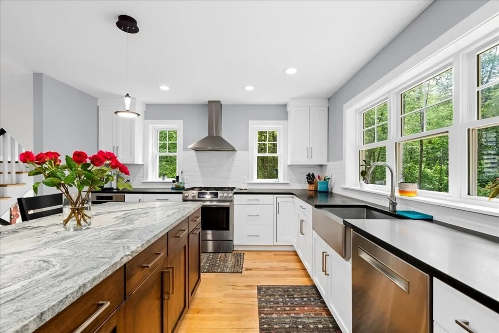 Photo of 86 Lyman Rd