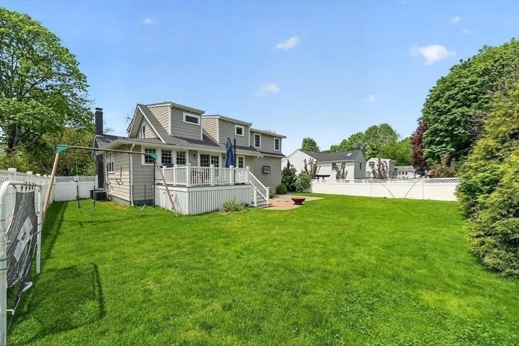 Photo of 11 Planters Field Ln