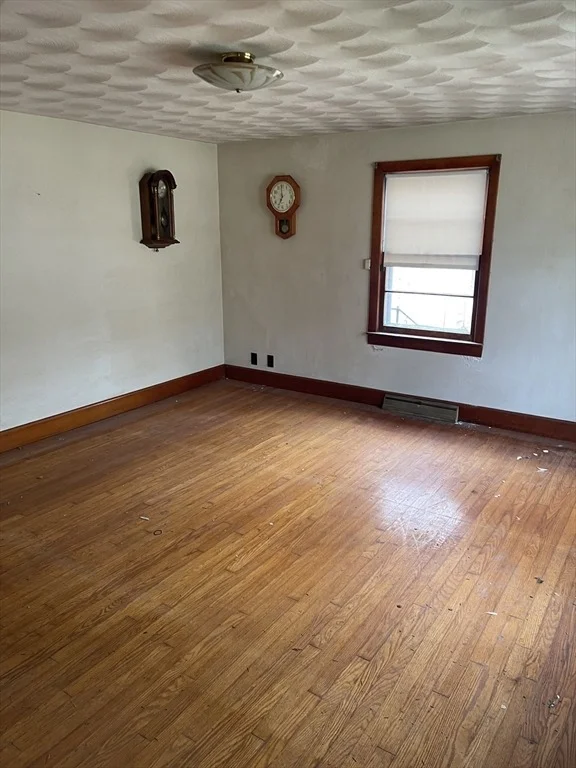 Photo of 280 Ware Rd
