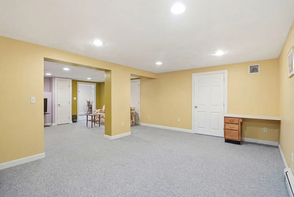Photo of 37 Fairchild Dr