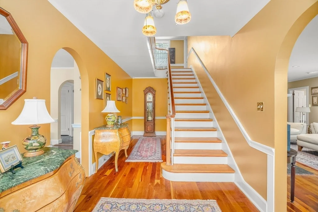 Photo of 659 Front Street